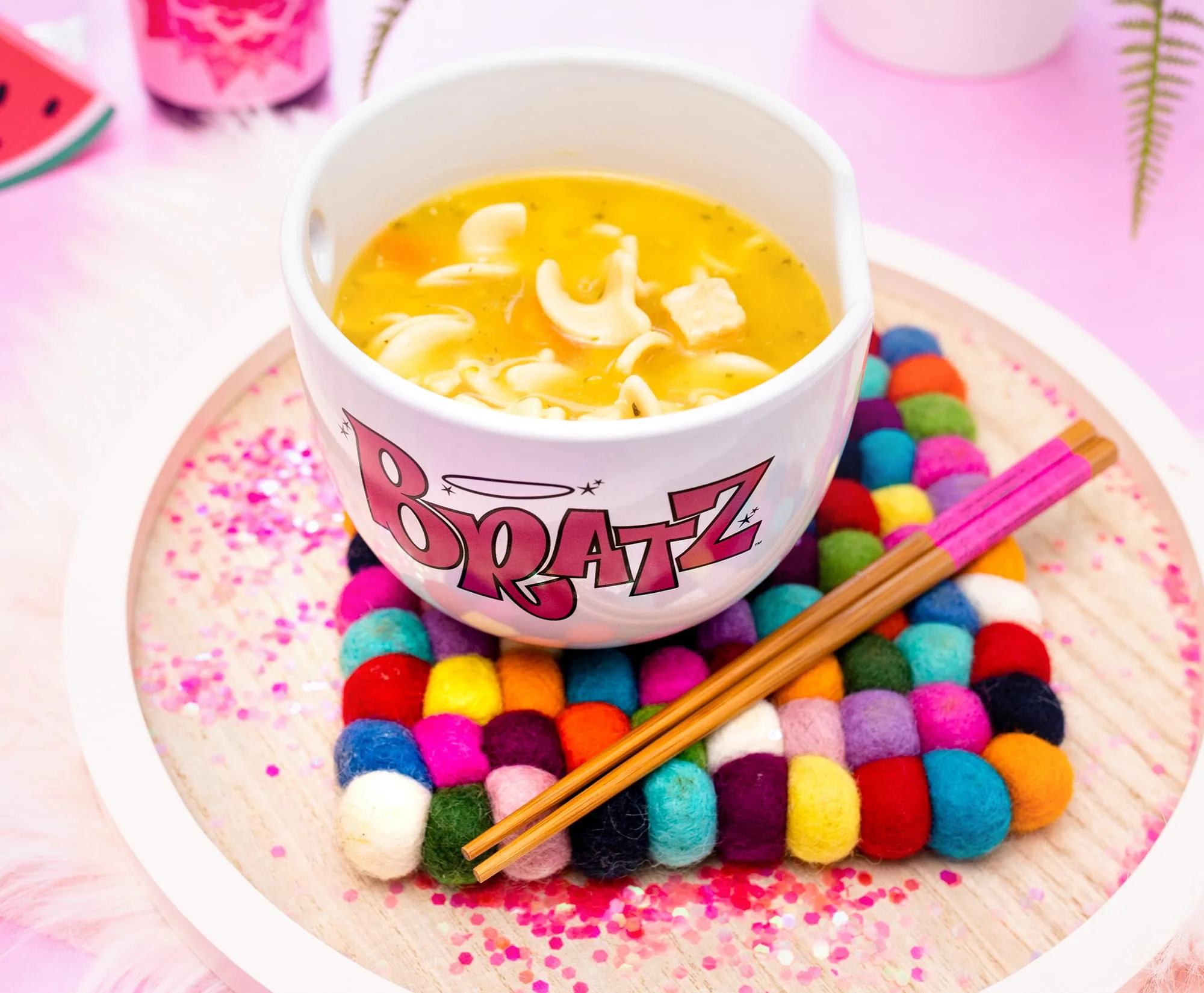 Bratz 20-Ounce Ceramic Ramen Bowl and Chopstick Set - Image 7