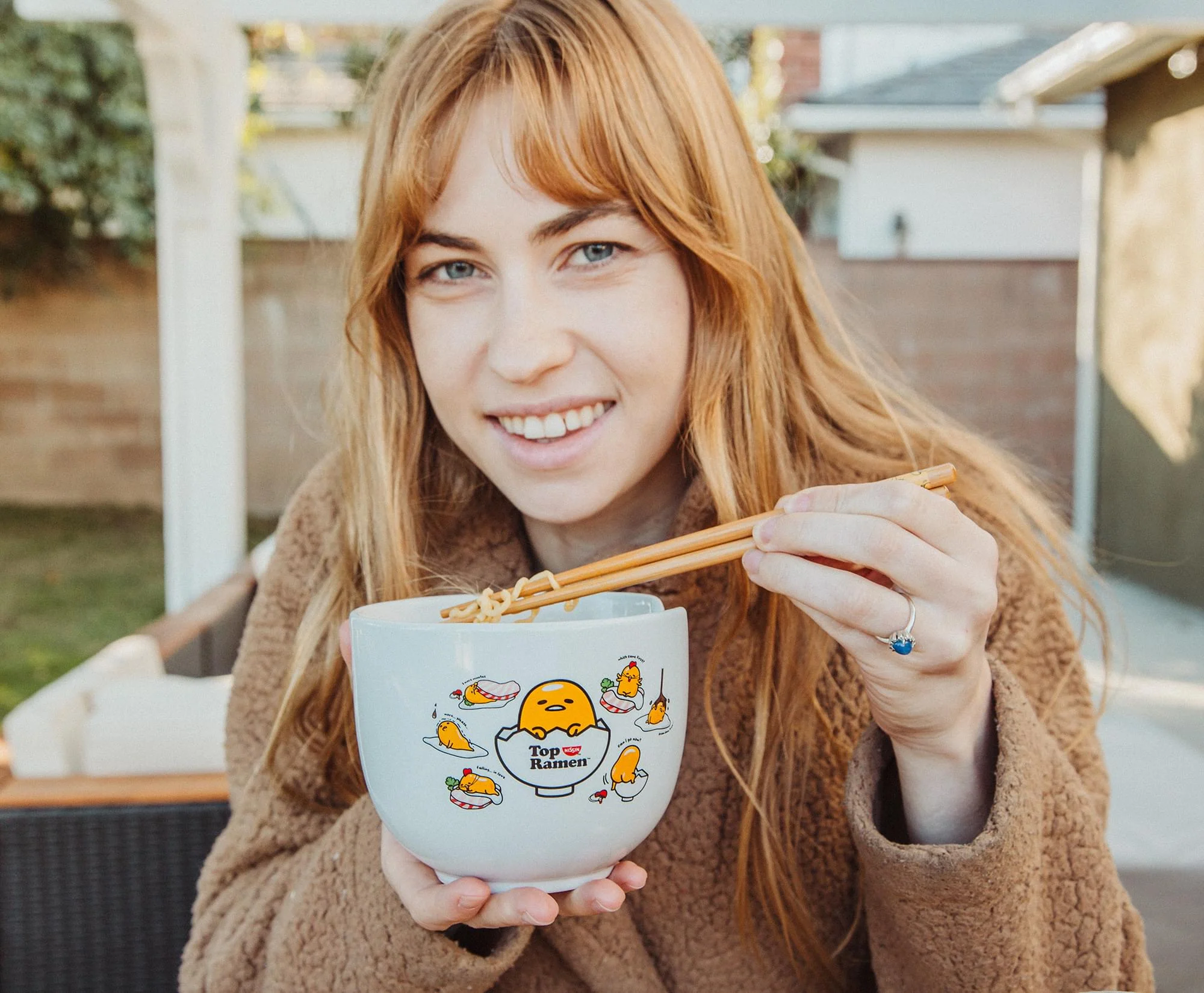 Sanrio Gudetama x Nissin Top Ramen Yolk Poses 20-Ounce Ramen Bowl With Chopsticks - Image 6