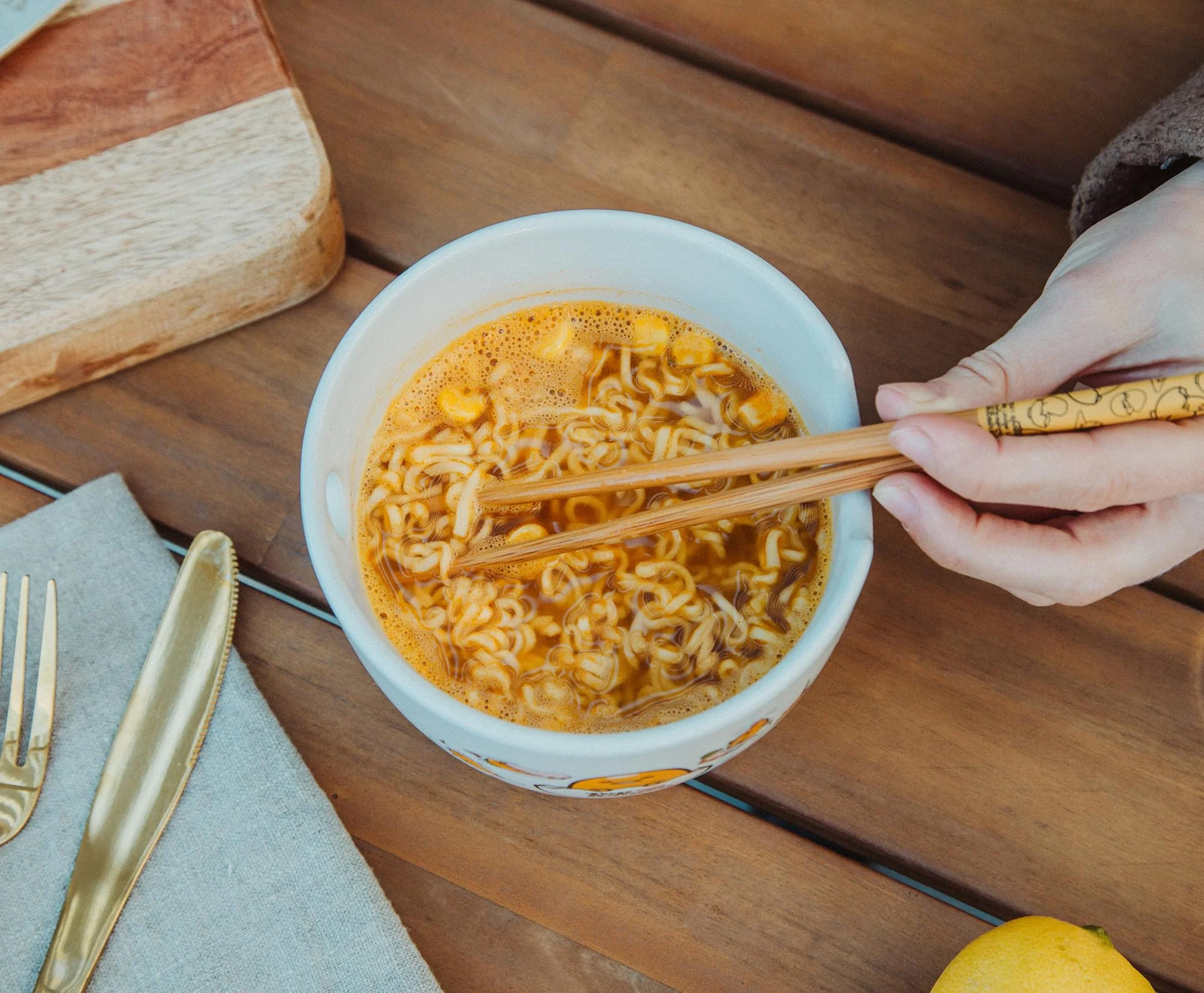 Sanrio Gudetama x Nissin Top Ramen Yolk Poses 20-Ounce Ramen Bowl With Chopsticks - Image 7