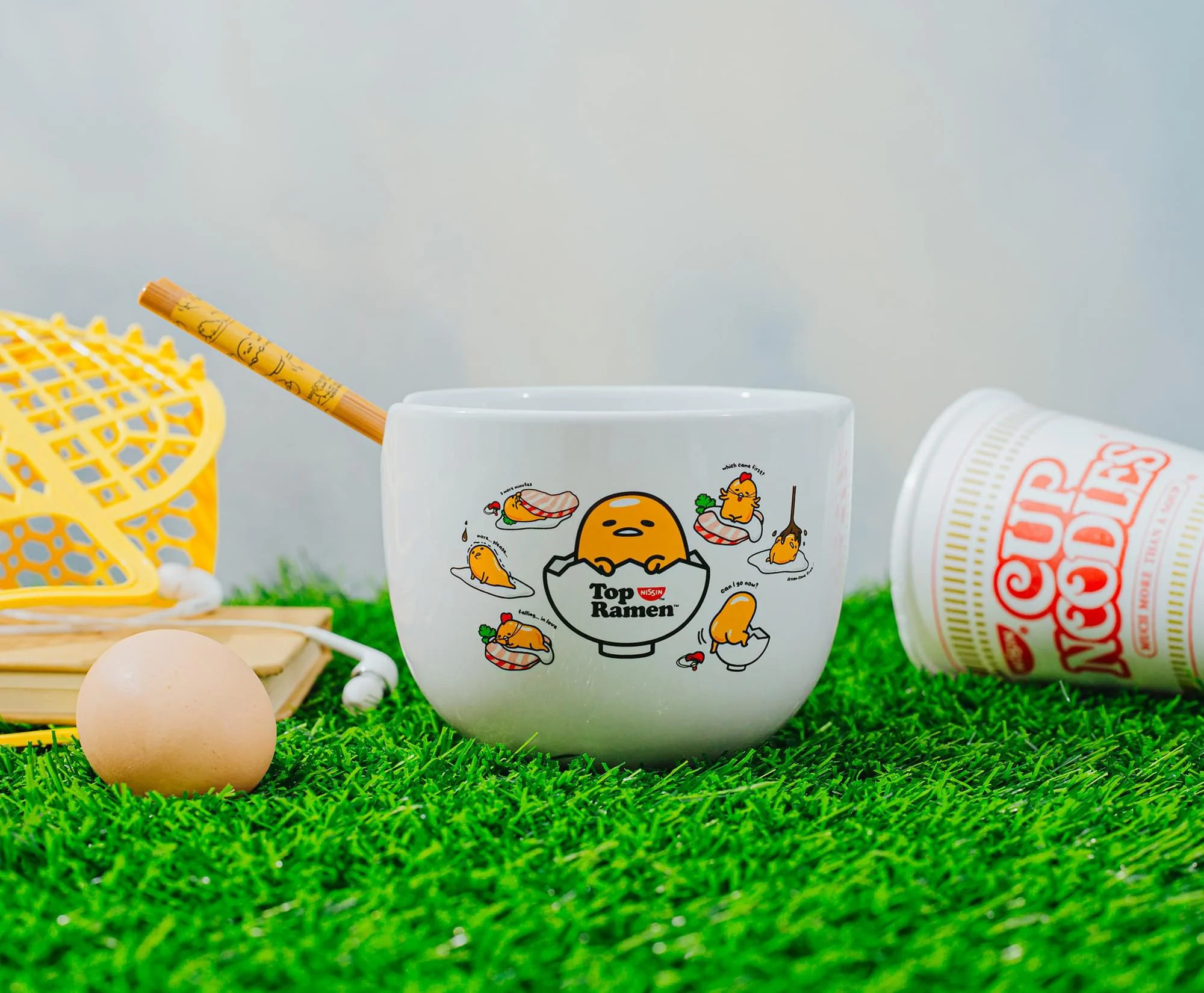 Sanrio Gudetama x Nissin Top Ramen Yolk Poses 20-Ounce Ramen Bowl With Chopsticks - Image 8