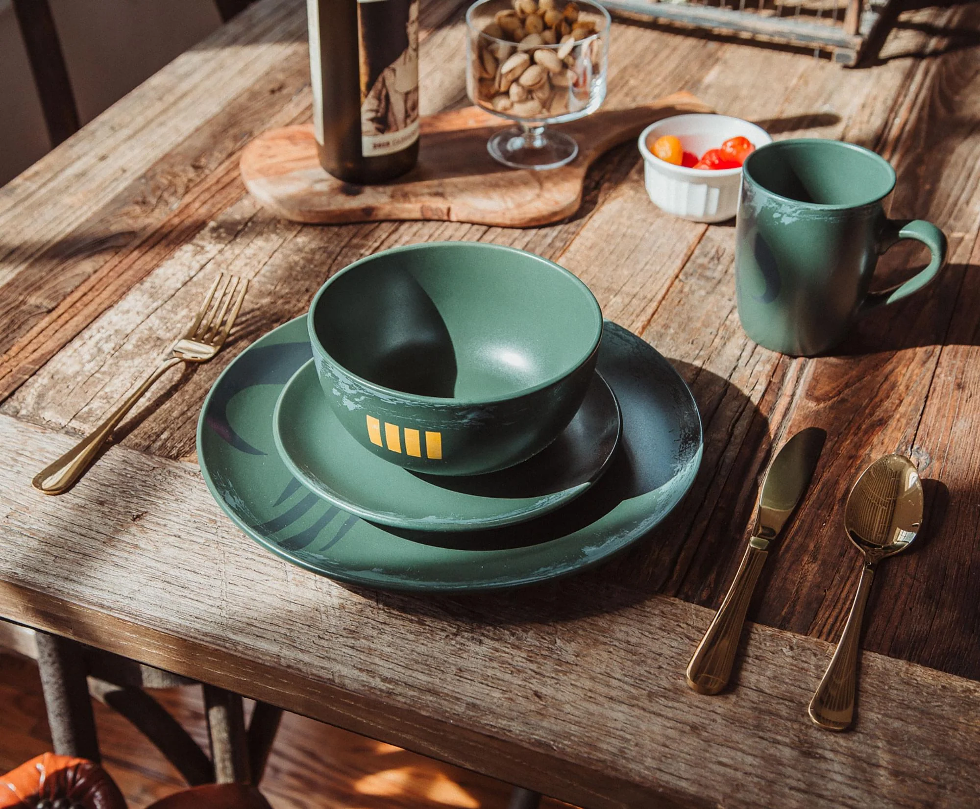 Star Wars Boba Fett Mandalorian Stoneware Plates & Bowl Collection | 4-Piece Set - Image 3